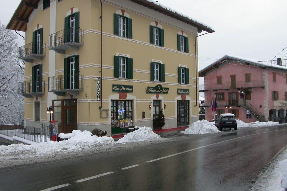 Hotel Le Soleil Challand-Saint-Anselme Kültér fotó